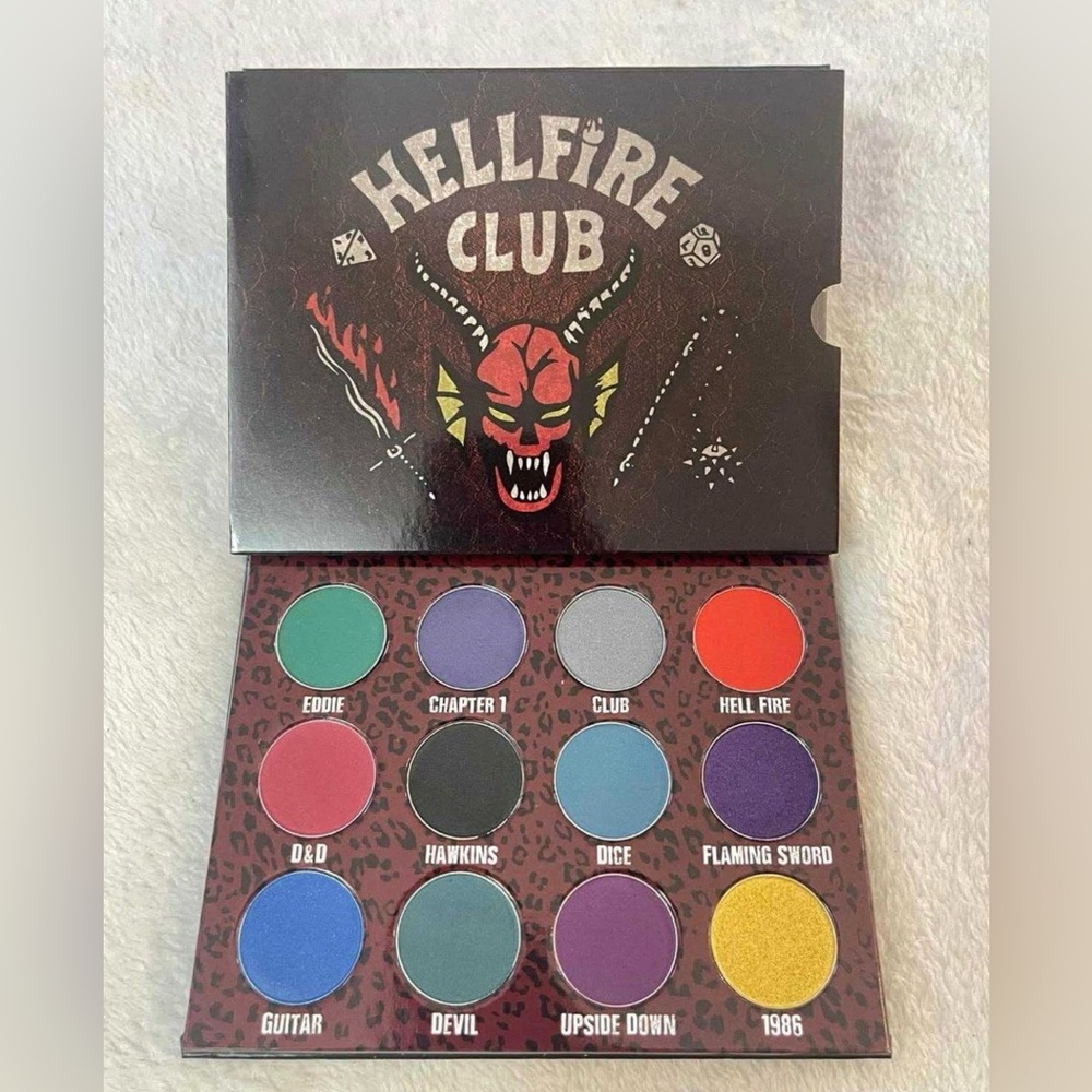 Stranger Things Peachy Queen Hellfire Club Limited Edition Eyeshadow Palette